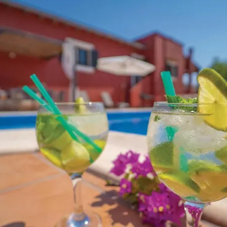 Holiday home Awesome In Port Dalcudia With Kitchen