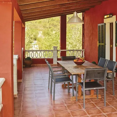 Awesome In Port Dalcudia With Kitchen Holiday home Port de Alcudia (Mallorca)