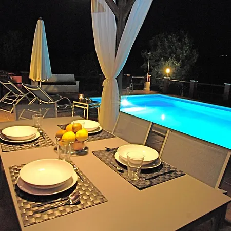 Awesome In Port Dalcudia With Kitchen * Port de Alcudia (Mallorca)
